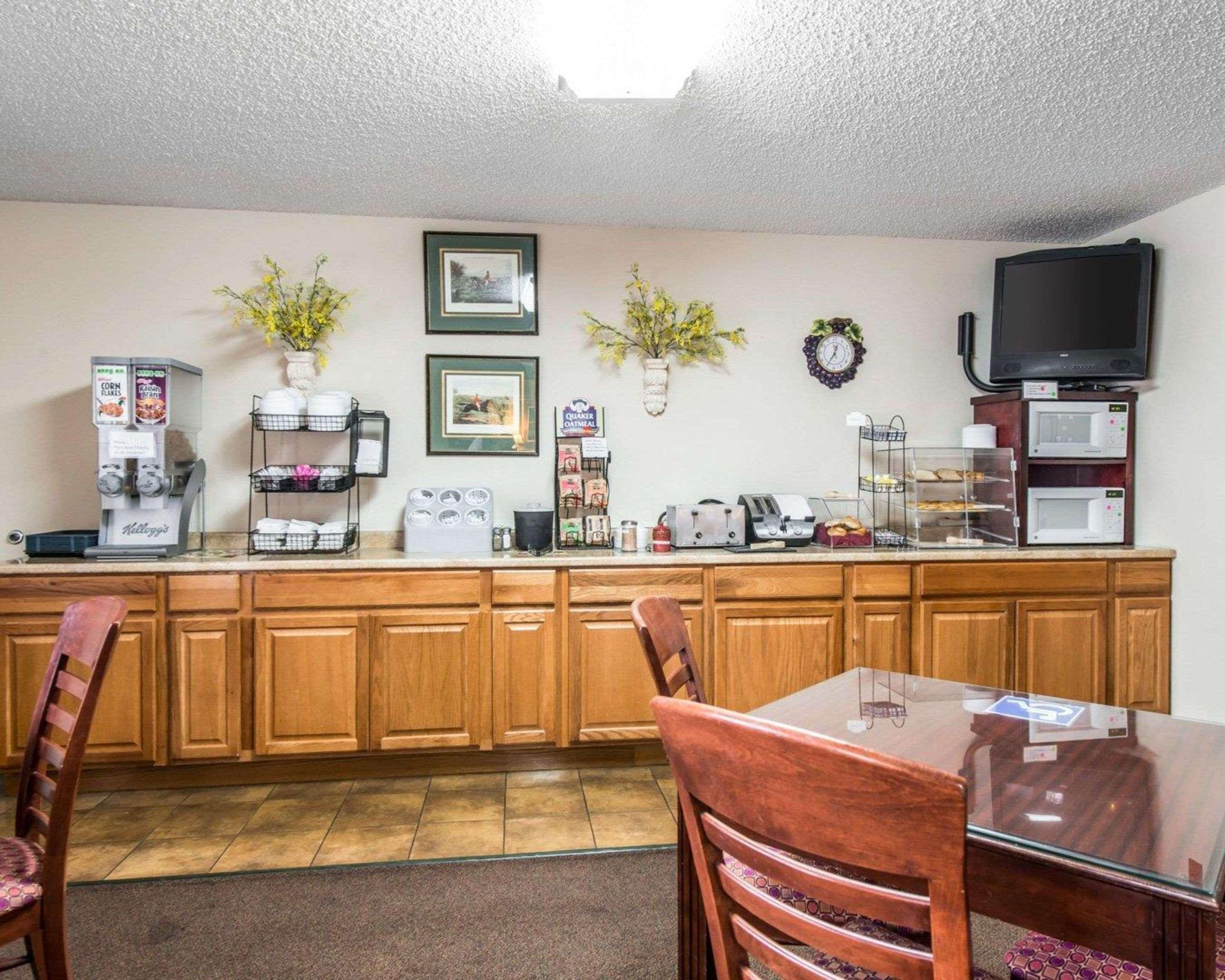 Quality Inn & Suites Manitou Springs At Pikes Peak Εξωτερικό φωτογραφία