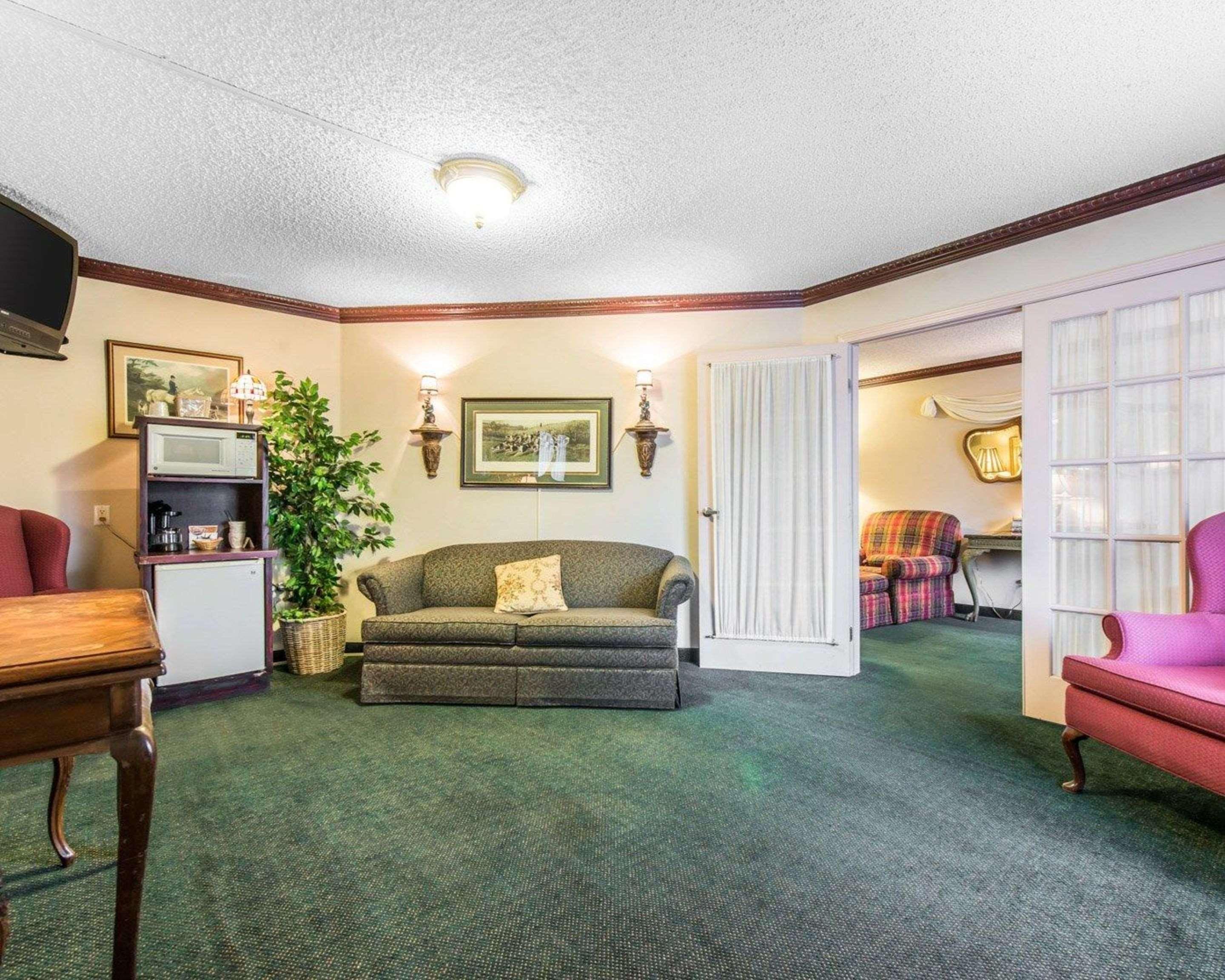 Quality Inn & Suites Manitou Springs At Pikes Peak Εξωτερικό φωτογραφία