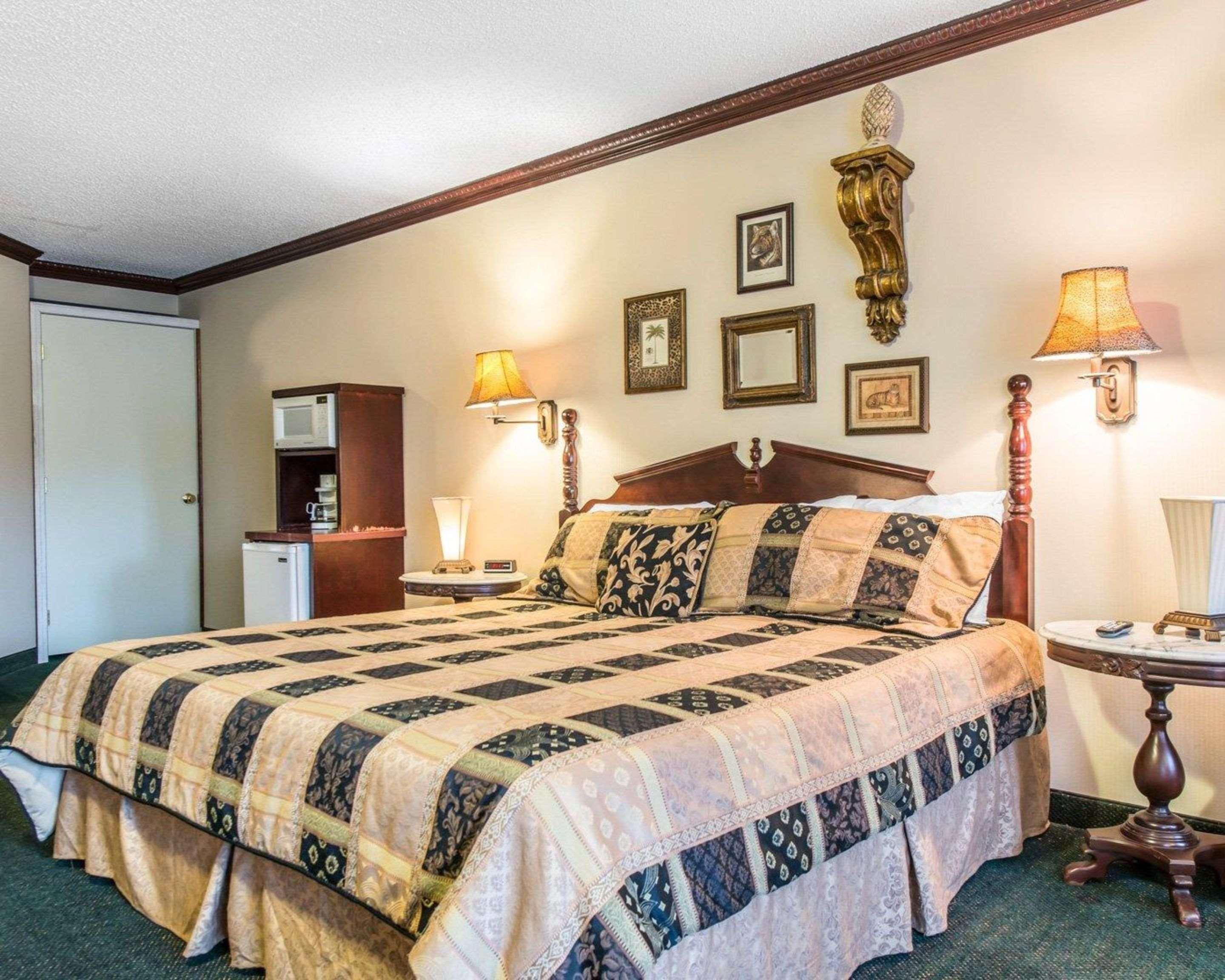 Quality Inn & Suites Manitou Springs At Pikes Peak Εξωτερικό φωτογραφία