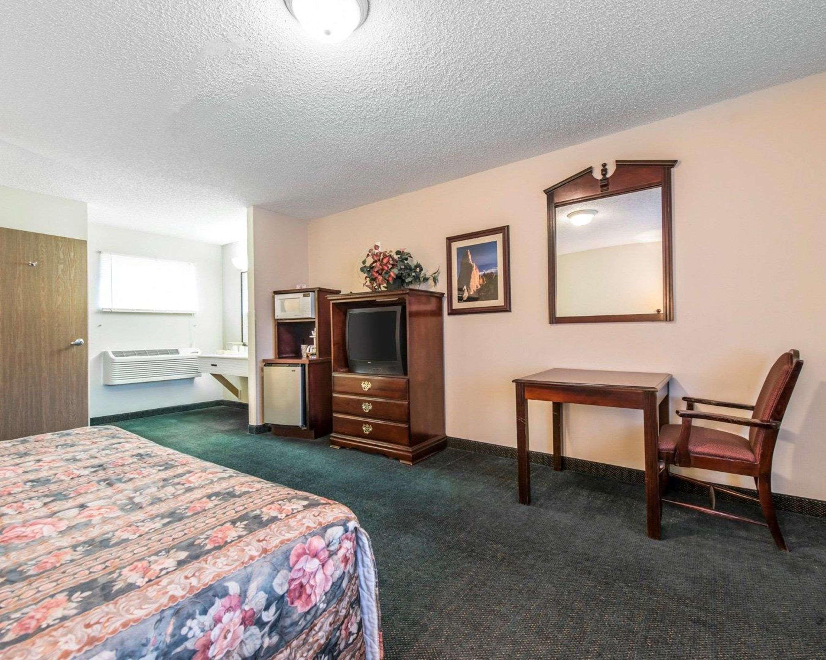 Quality Inn & Suites Manitou Springs At Pikes Peak Εξωτερικό φωτογραφία