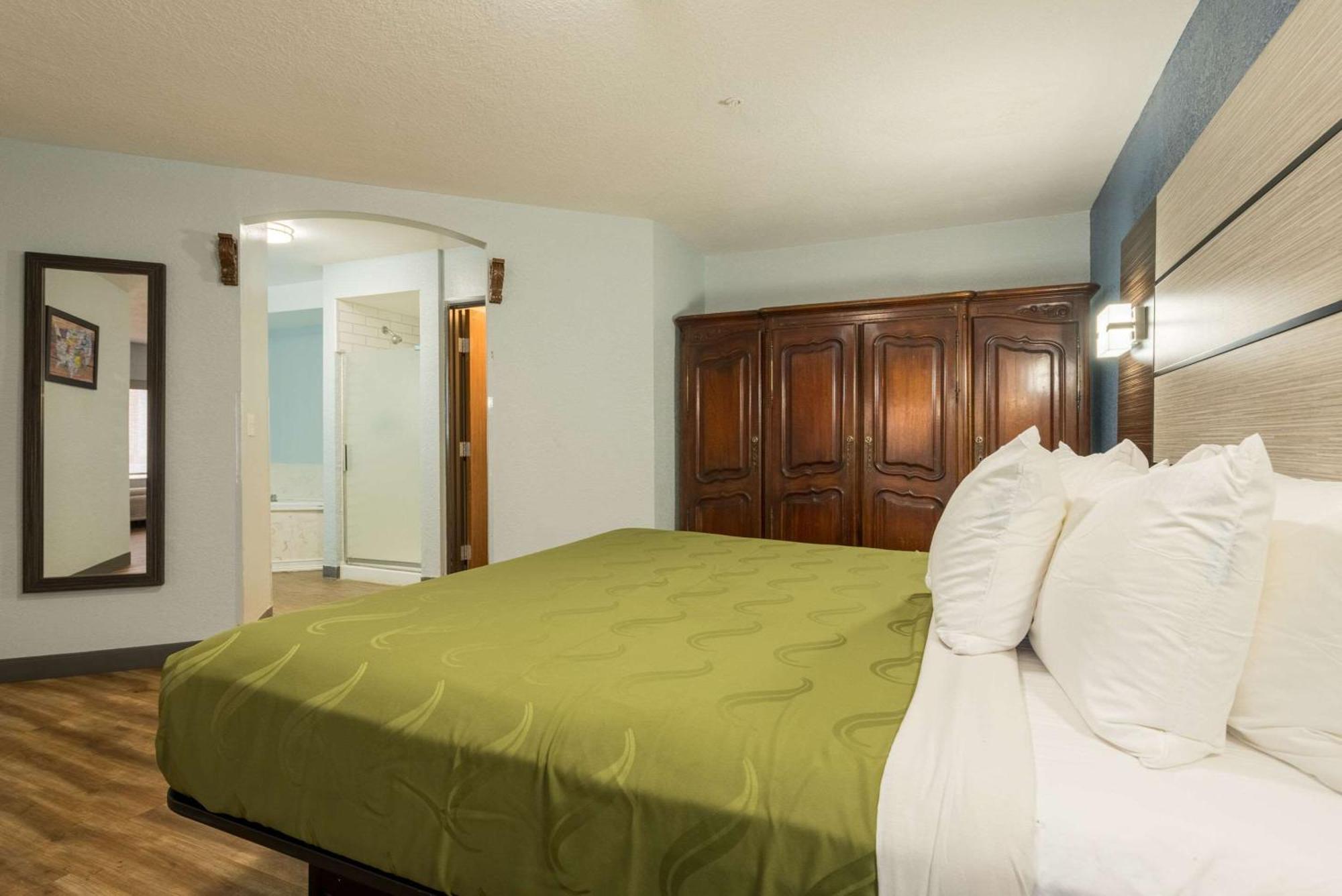 Quality Inn & Suites Manitou Springs At Pikes Peak Εξωτερικό φωτογραφία