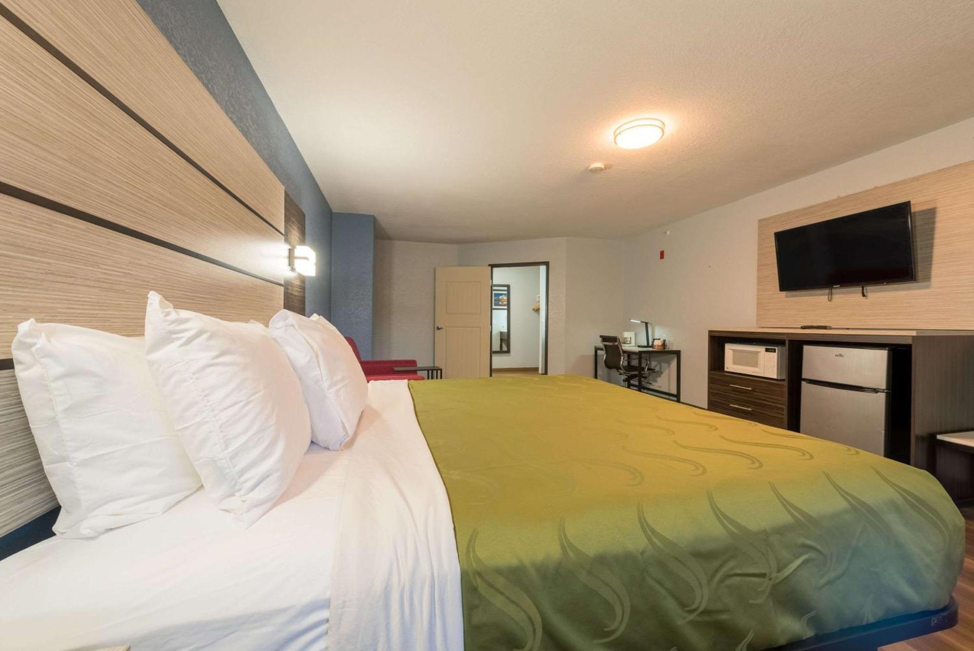 Quality Inn & Suites Manitou Springs At Pikes Peak Εξωτερικό φωτογραφία